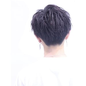 黒髪コンマバングがカッコいいショート