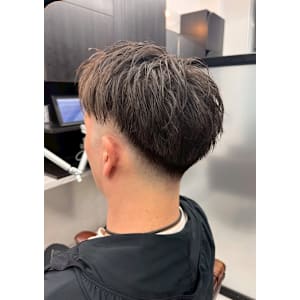 スキンフェード　アップバング