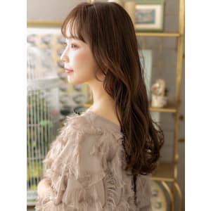 シースルーバングニュアンスパーマ抜け感ヘア　韓国風巻き