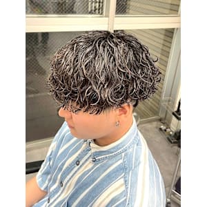 Men's salon ONE's NAGOYA 名古屋栄店