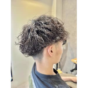 メンズツイスパ - 半個室型美容室 Sourire 春日千歳町店【ハンコシツガタビヨウシツ スーリール カスガチトセマチテン】掲載中