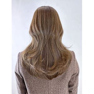 ロングおくれ毛美髪前髪カット顔周りレイヤー_ba548701