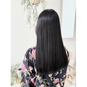 《花屋併設の美容院》艶カラー