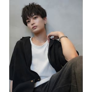 ナチュラルマッシュブルーフェザーパーマ横浜