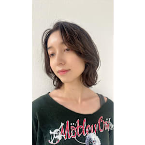 くびれボブカット/ナチュラルベージュカラー/くすみベージュ