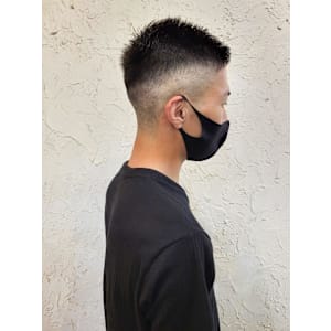 【Flor】*バズカット+ネープレスフェード*