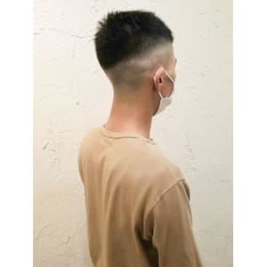 【Flor】*ネープレスフェード+ソフトモヒカン*