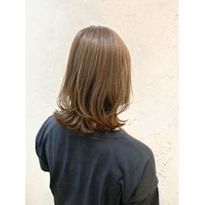 【Flor】*外ハネレイヤーボブ+オリーブベージュ*