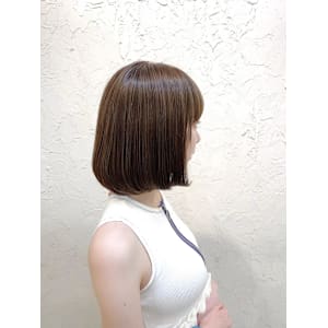 【Flor】*前上がりボブ+ナローハイライト*