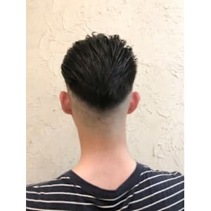 【Flor】*フェードスタイル+ワイルドアップバング*