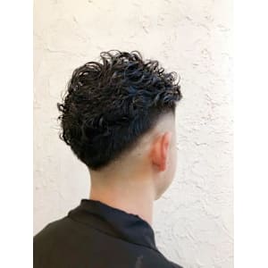 【Flor】*フェードパーマ+ワイルドアップバング*