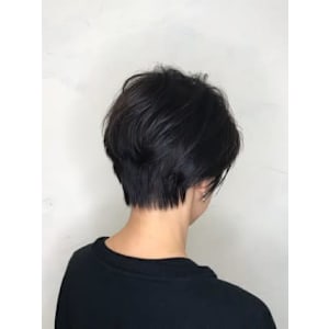 【Flor_上大岡】*黒髪ベリーショート+ヘルシーレイヤー*