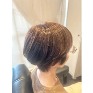 ショート白髪ぼかし