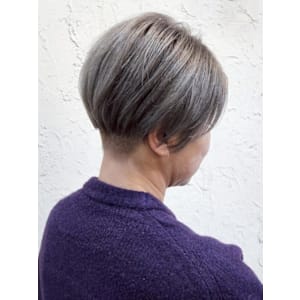 【Flor】*ツーブロックショート+アッシュグレイ*