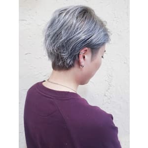 【Flor】*大人ウェーブショート+シルバー*