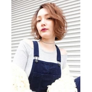 【Flor】*ピーチオレンジ+外ハネカーリーヘア*