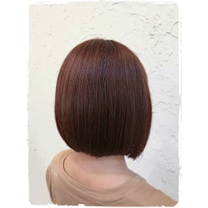 【Flor】*ツヤツヤぱっつんボブ×チェリーレッド*