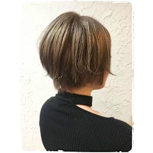 ≪小顔ショート×パールグレージュ×ハイライト≫