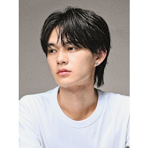 ナチュラル毛流れセンターパート