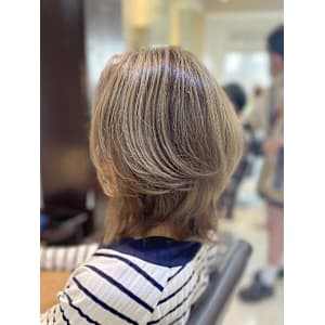 白髪ぼかしハイライトカラー - Stilla smooth【スティラスムース】掲載中