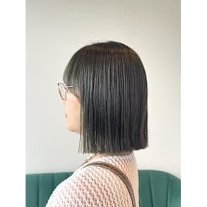 《kitin吉祥寺》オリーブカラー ボブ