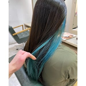 アクアブルー×イヤリングカラー エメラルド - ACT仙台 deuxieme【アクトセンダイ ドゥーズィエム】掲載中