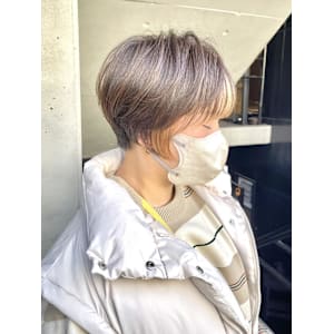 ショートボブ/インナーカラー/大人ショートボブ