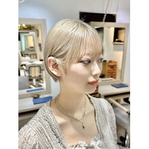 ショートボブ/マッシュショート/耳掛けショート