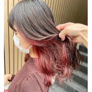 インナーカラーピンク×ブリーチなしミルクティーベージュ