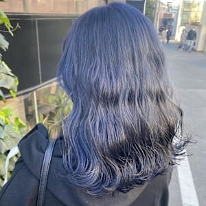 ネイビーカラー