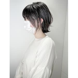 フェザーボブ　レイヤー　大人可愛い