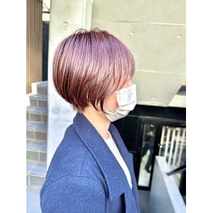 ショートボブ/前下がりショート/大人可愛い