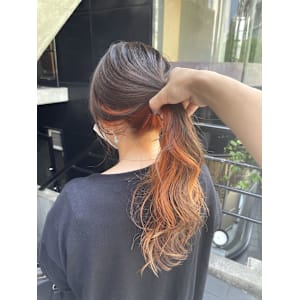インナーカラー・オレンジ・ヘアアレンジ