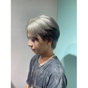 センターパート／メンズハイトーン／エンドカラー