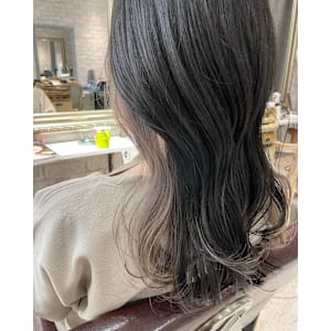 ミルクティーグレージュ×グレージュ　インナーカラー