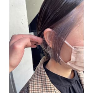 ラベンダーシルバー　ボブスタイル