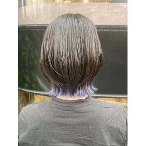 ウルフカット・インナーライトブルー
