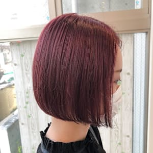 ワインレッド・ボブ