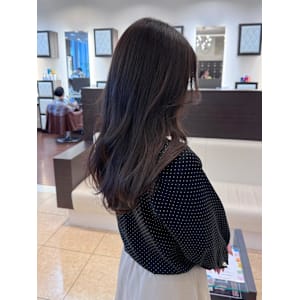 透明感×ツヤ感『ナチュラルアッシュカラー』