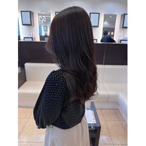 透明感×ツヤ感『ナチュラルアッシュカラー』