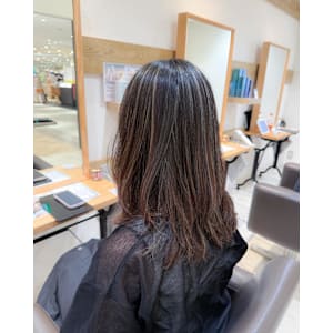 白髪ぼかし細めハイライト30代40代50代セミディ - KENJE ODAKYU SHONAN GATE【ケンジオダキュウショウナンゲート】掲載中