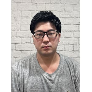 メンズ／ツーブロ／アップバング／刈り上げ／ショート