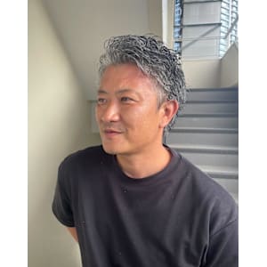 大人の色気を引き出すパーマショートスタイル！ - MEN'S WILL by SVENSON 浜松スタジオ【メンズ ウィル バイ スヴェンソン ハママツスタジオ】掲載中