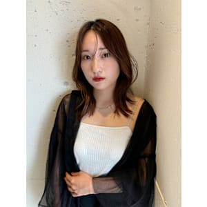 くびれミディアム/レイヤーカット/ひし形レイヤー