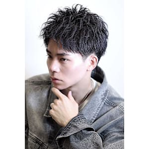 横顔カッコいい！アップバング！