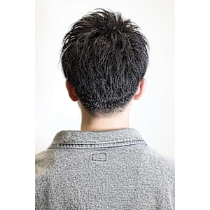 横顔カッコいい！アップバング！