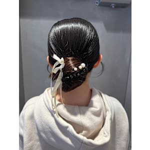 和装にも合う低めのタイトシニヨン【三軒茶屋】