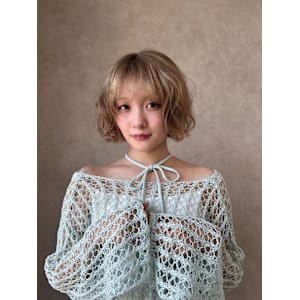 miu&縄田実乃里　ミルクティー×ミニボブ