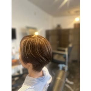 ショート白髪ぼかし