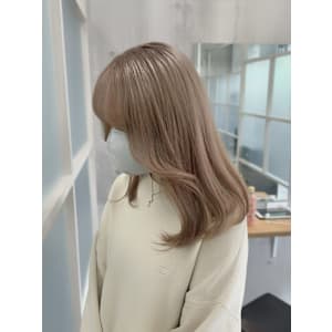 ミルクティーベージュ